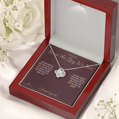 Love Knot Necklace engraved with your own words for partner