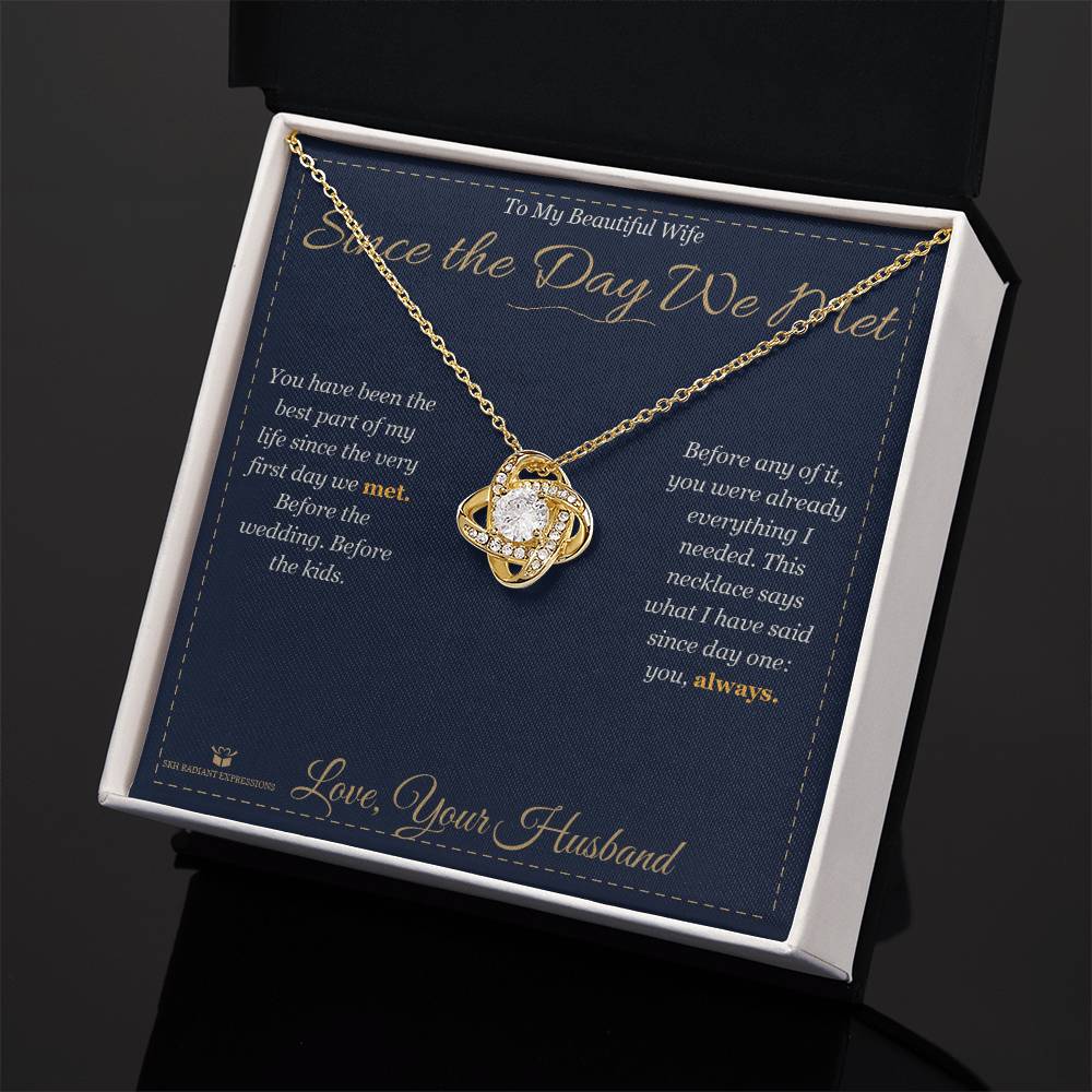 Custom name-personalized Love Knot Necklace gift for wife