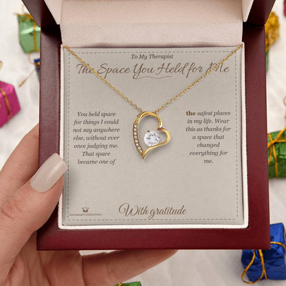 Best forever love necklace for therapist 2026